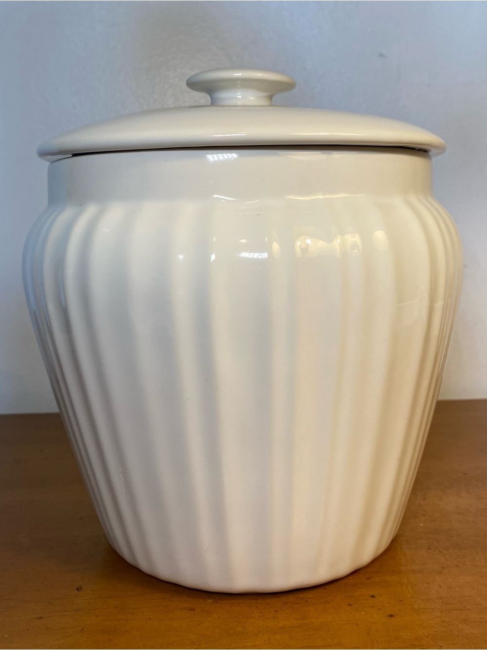 Corningware French White Ribbed Canister Classic Cookie Jar 8.5"x7.5" Excellent